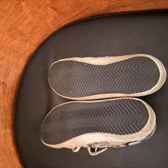 Golden Goose Metallic Gold Snakeskin Print Sneakers with Black Star - Picture 5 of 8